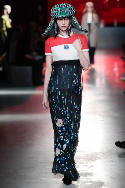 Look 46